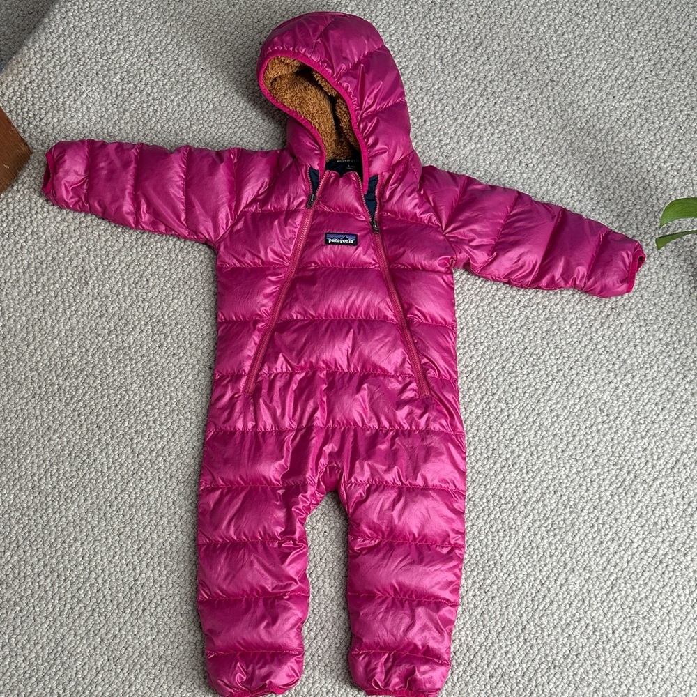 Patagonia Infant Hi-Loft Down Sweater Bunting - pink 6-12 months Snowsuit